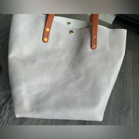 KMM & Co Leather Tote Bag in Light Gray - Picture 3 of 11